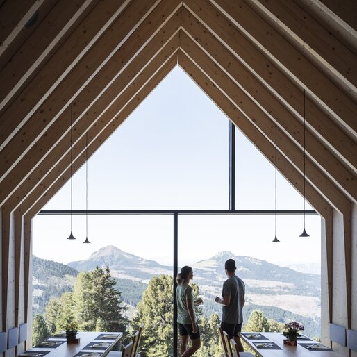 architecture view man woman  | © Ph. Alex Filz