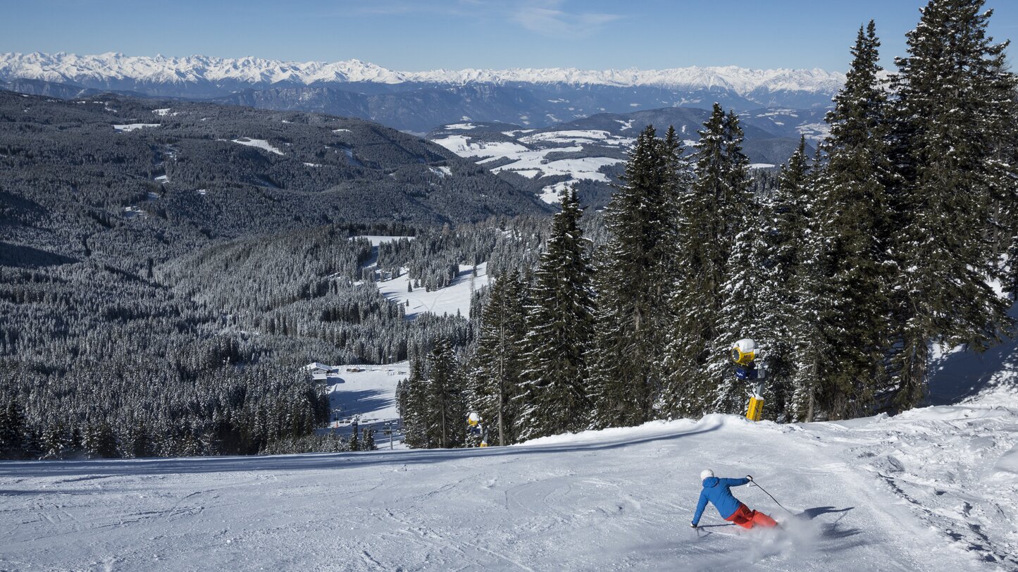 Skifahrer Piste Winter Panorama Natur | © Ph. Paolo Codeluppi