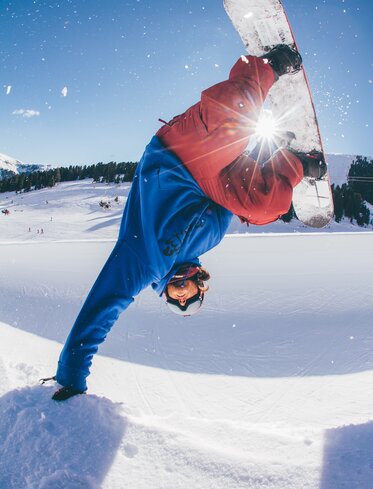 snowboarder halfpipe snowpark winter | © Ph. Fizza